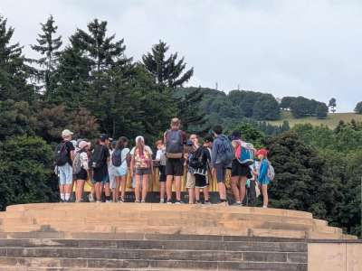 Visite commentée : du champ de bataille, du monument national et de la nécropole